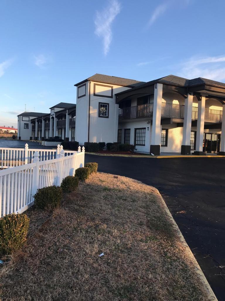 Americas Best Value Inn Holly Springs Kültér fotó